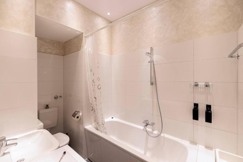 Apartment Stilvoll&ruhig Wohnen Am Wasser Hannover